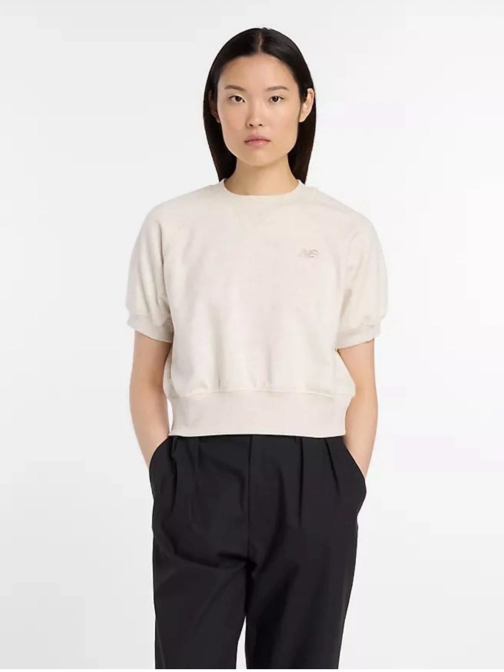 New Balance Cropped Short-Sleeve Sweatshirt in Cream